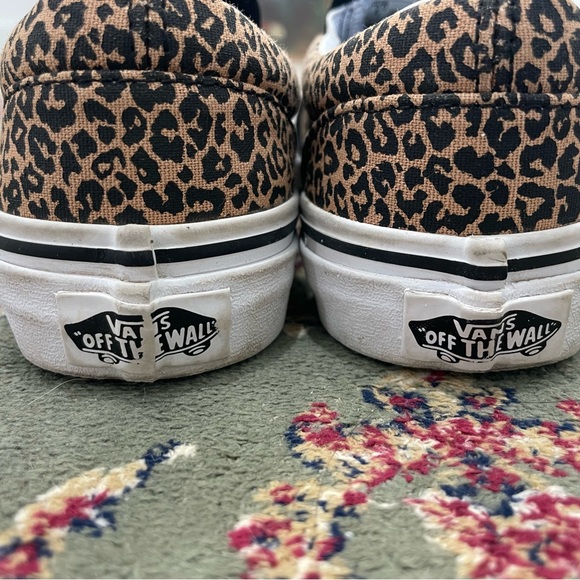 Vans leopard print size 2 - Picture 4 of 6